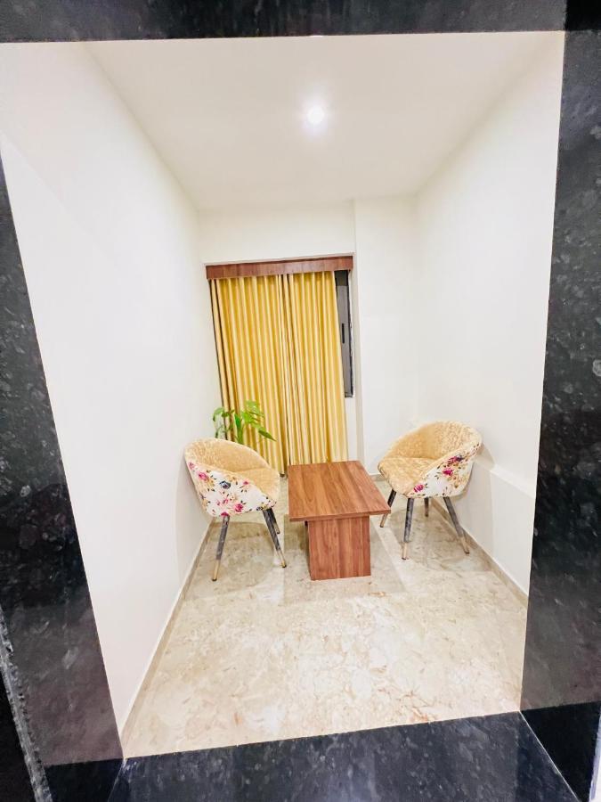 Leela Bizotel Junagadh Esterno foto